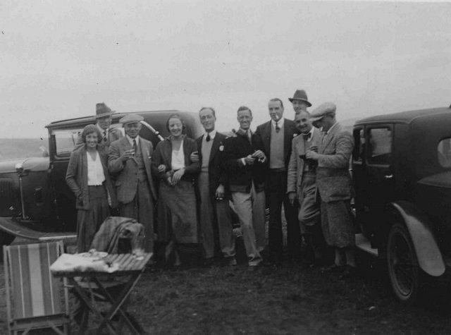wally hope grahame-white etc early gliding meeting glyne 0738-0012
